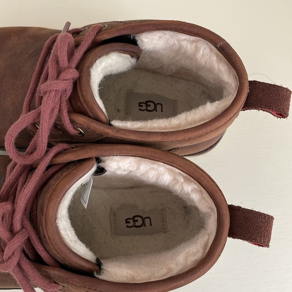 UGG Men's Neumel Waterproof Boot, Chestnut - Picture 6 of 9